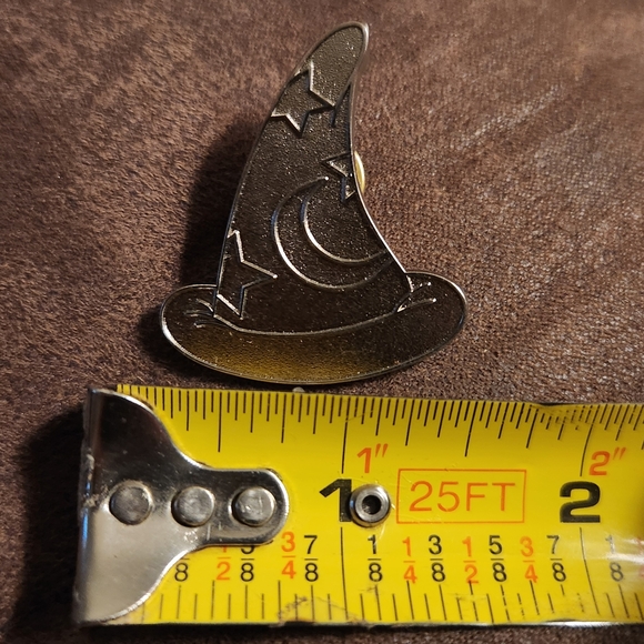 Gold Wizard Hat Pin - Picture 3 of 4